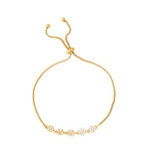 Elegant Gold Bracelet with Floral Accents